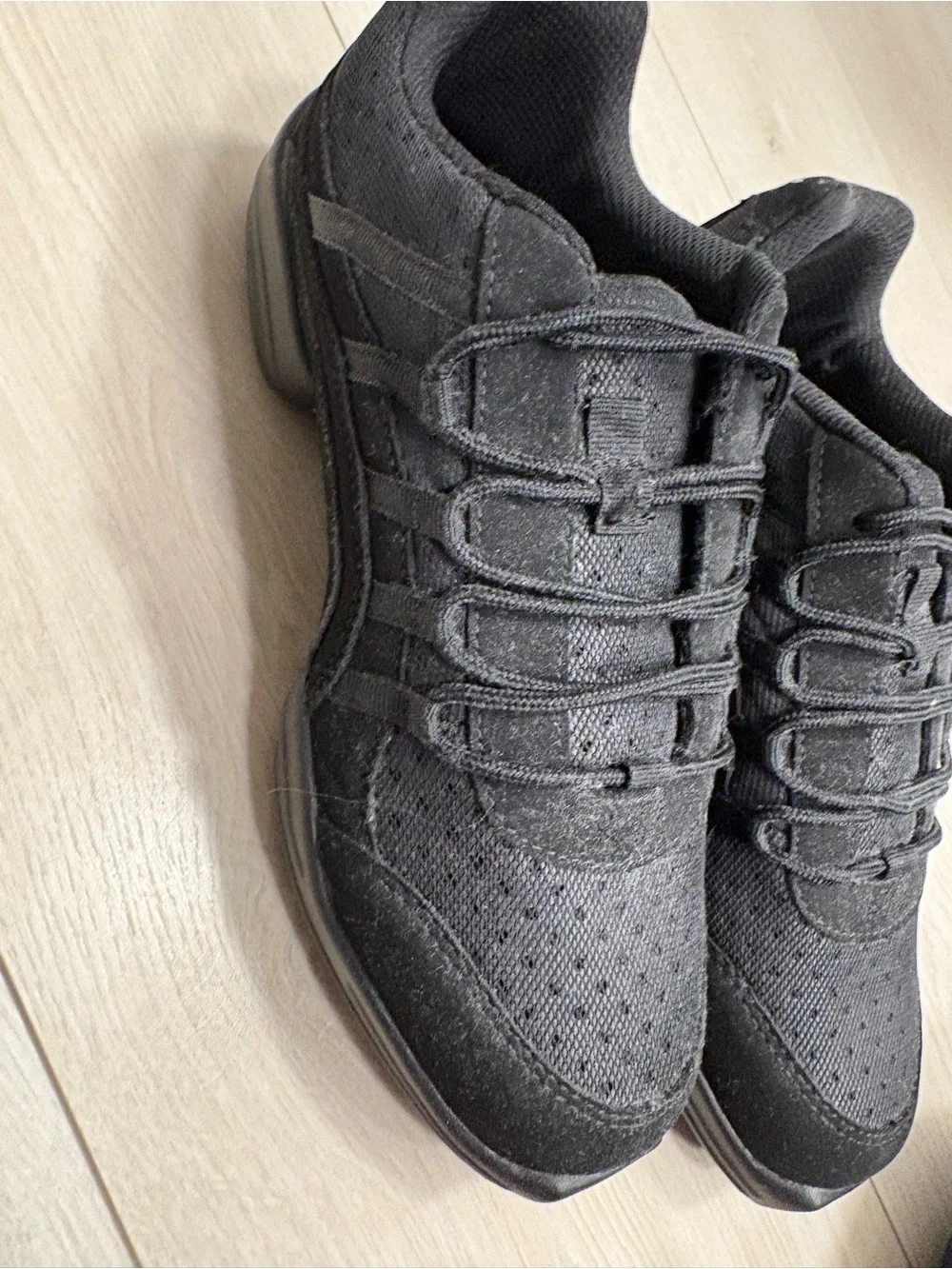Women’s Dance Shoes